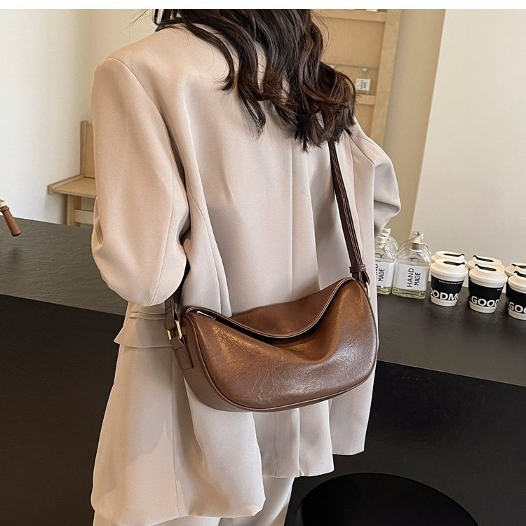Custom Womens Crossbody Bag for Fashion Retailers – 58-10677 — 1