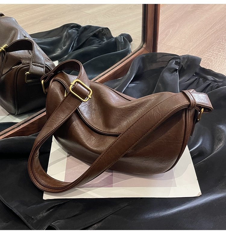 Custom Womens Crossbody Bag for Fashion Retailers – 58-10677 — 15