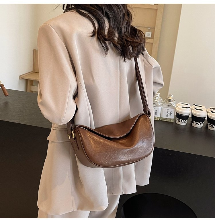 Custom Womens Crossbody Bag for Fashion Retailers – 58-10677 — 17