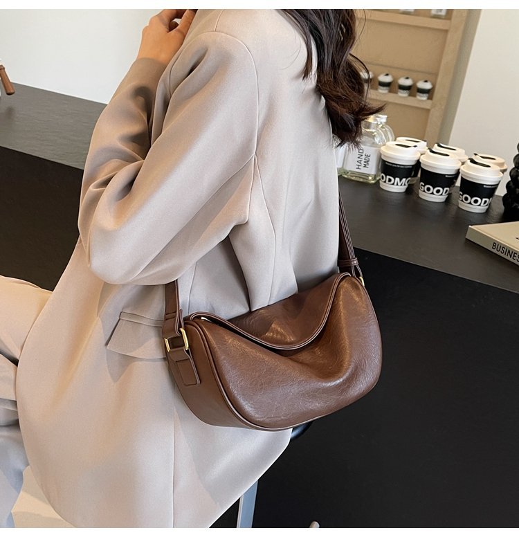 Custom Womens Crossbody Bag for Fashion Retailers – 58-10677 — 21
