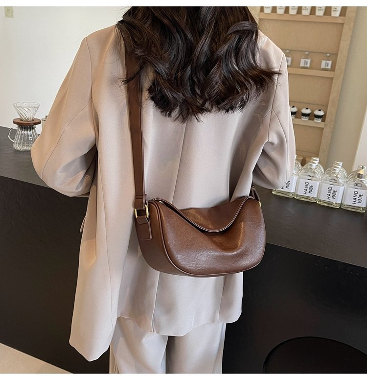 Custom Womens Crossbody Bag for Fashion Retailers – 58-10677 — 23