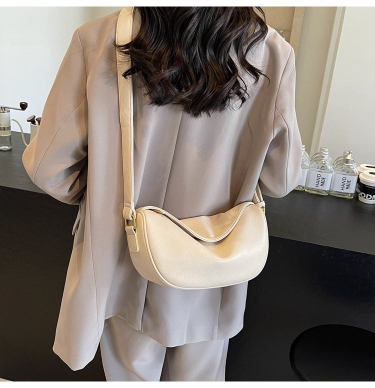 Custom Womens Crossbody Bag for Fashion Retailers – 58-10677 — 40