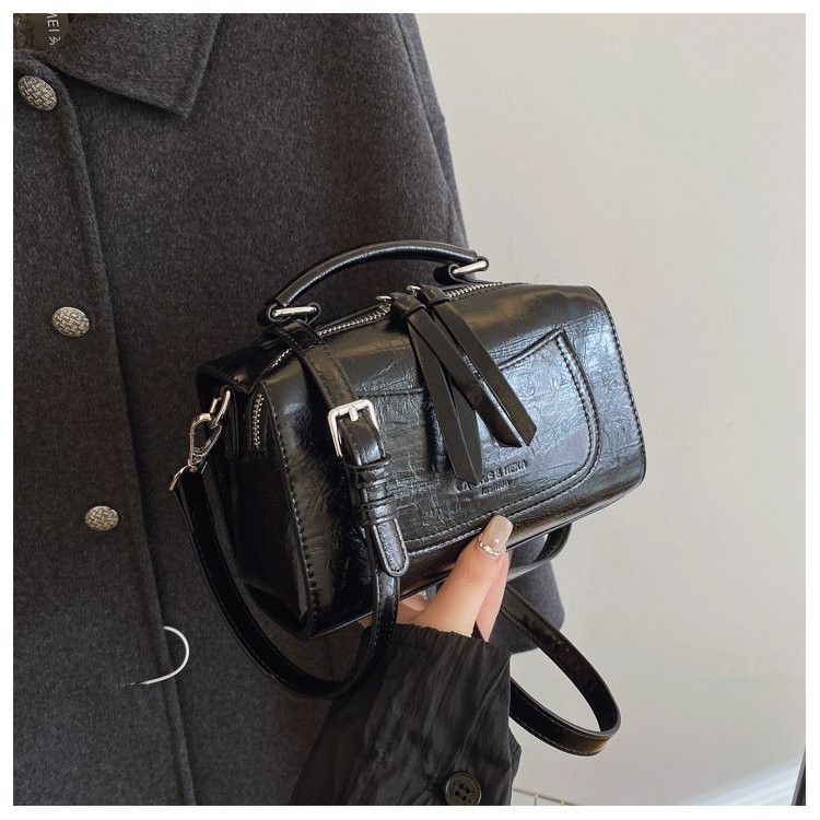 Custom Womens Crossbody Bag for Retail Sourcing – 58-10790 — 24