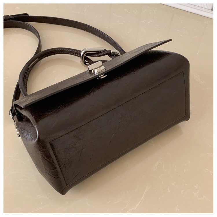 Private Label Womens Crossbody Bag for Retail Sourcing – 58-10871 — 14