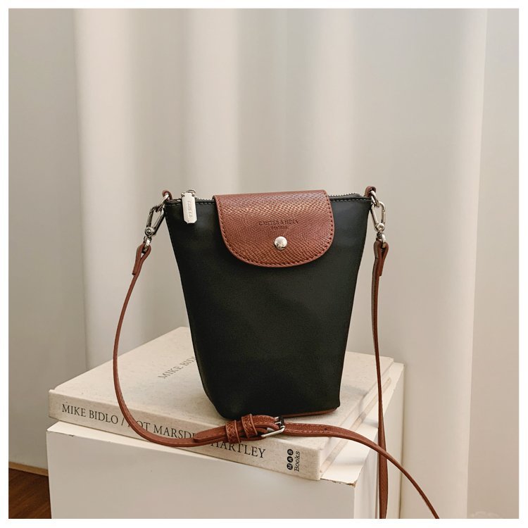 Wholesale Womens Shoulder Bag for Fashion Retailers – 58-10882 — 33