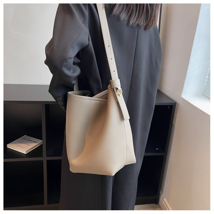 OEM Womens Shoulder Bag for Fashion Retailers – 58-15209 — 36