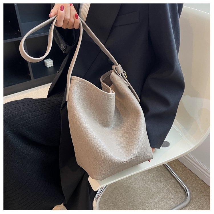 OEM Womens Shoulder Bag for Fashion Retailers – 58-15209 — 39