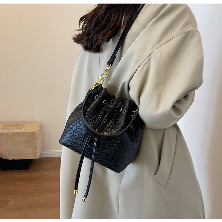 Factory Direct Womens Shoulder Bag for Bulk Wholesale Buyers – 58-19102 — 32