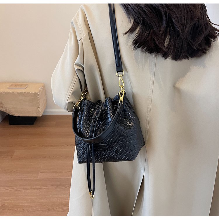 Factory Direct Womens Shoulder Bag for Bulk Wholesale Buyers – 58-19102 — 34