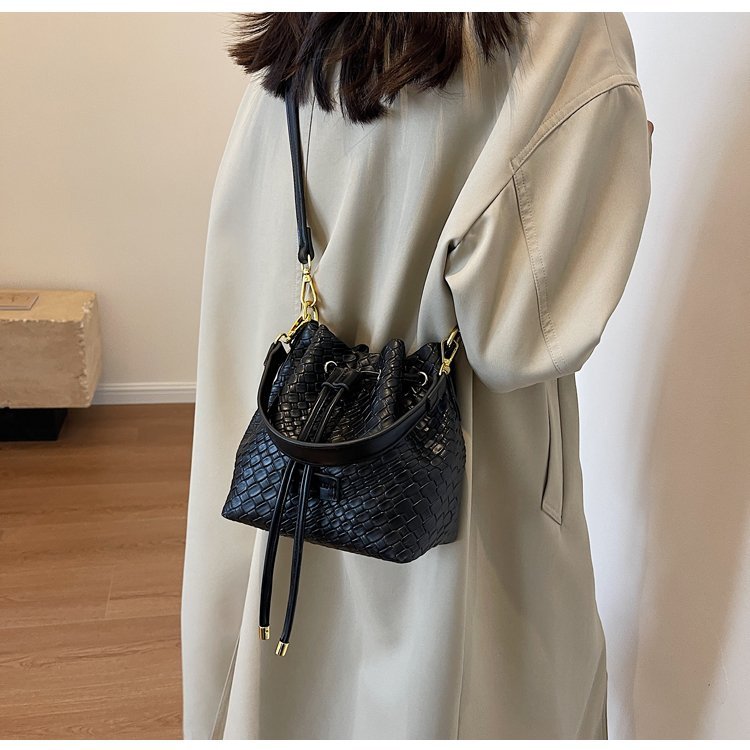 Factory Direct Womens Shoulder Bag for Bulk Wholesale Buyers – 58-19102 — 36