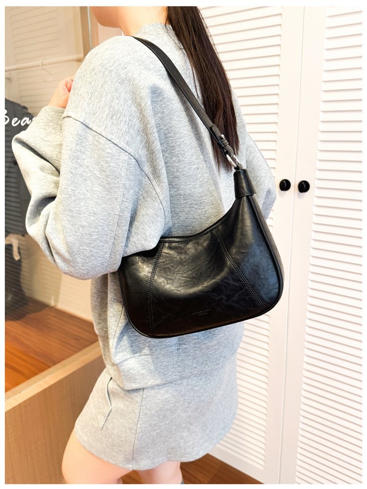 Private Label Womens Crossbody Bag for Fashion Retailers – 58-20092 — 29