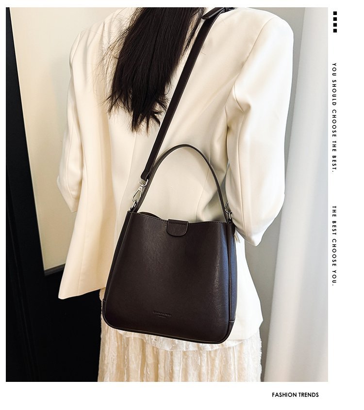 Wholesale Womens Shoulder Bag for Retail Sourcing – 58-25077 — 2