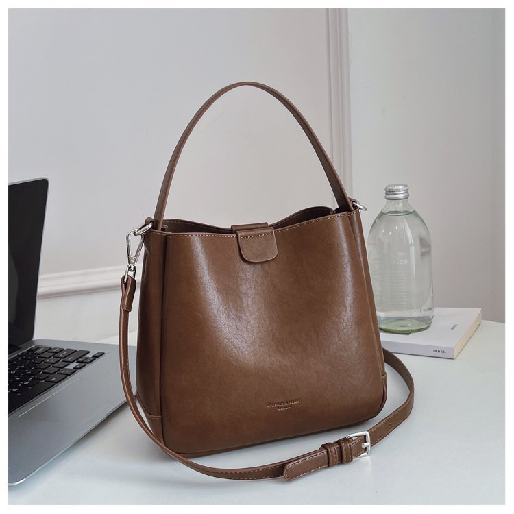 Wholesale Womens Shoulder Bag for Retail Sourcing – 58-25077 — 17