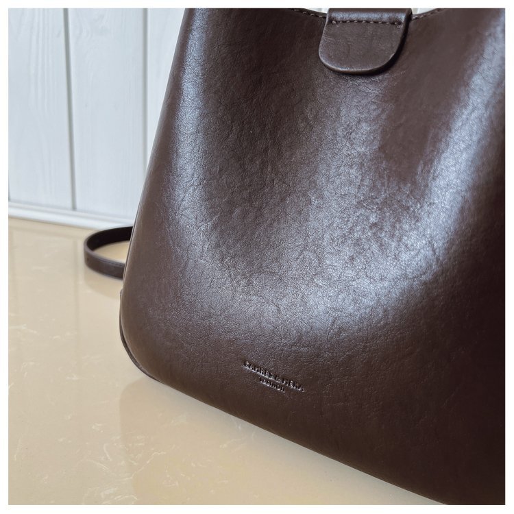 Wholesale Womens Shoulder Bag for Retail Sourcing – 58-25077 — 24