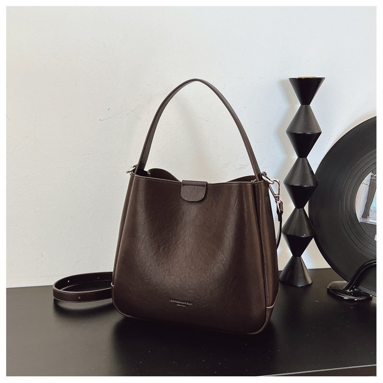 Wholesale Womens Shoulder Bag for Retail Sourcing – 58-25077 — 35