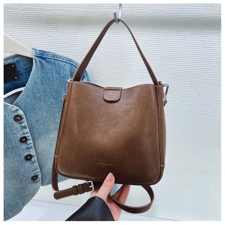 Wholesale Womens Shoulder Bag for Retail Sourcing – 58-25077 — 37