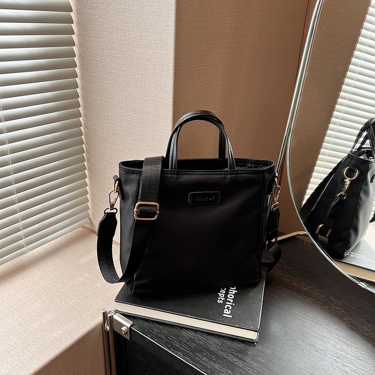 Private Label Womens Crossbody Bag for Bulk Wholesale Buyers – SS-18176-1 — 18