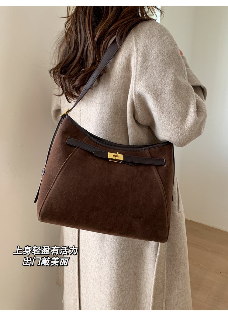 Wholesale Womens Shoulder Bag for Fashion Retailers – SS-7807 — 7