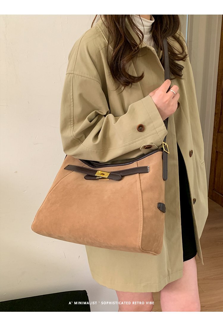 Wholesale Womens Shoulder Bag for Fashion Retailers – SS-7807 — 21