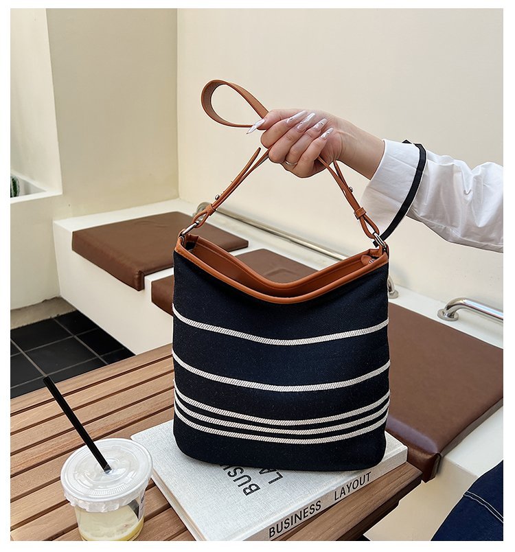 Private Label Womens Crossbody Bag for Custom Bag Projects – SS-8381 — 2