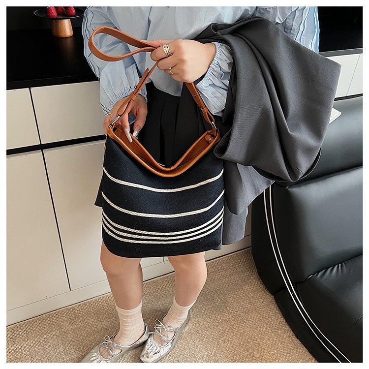 Private Label Womens Crossbody Bag for Custom Bag Projects – SS-8381 — 17