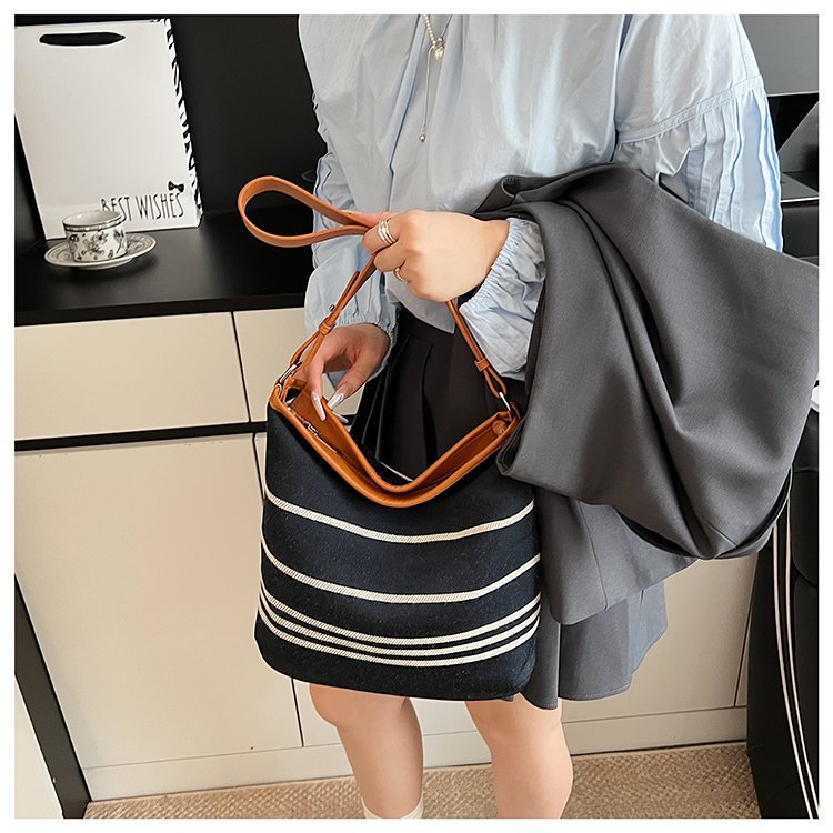 Private Label Womens Crossbody Bag for Custom Bag Projects – SS-8381 — 18