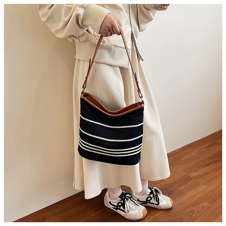 Private Label Womens Crossbody Bag for Custom Bag Projects – SS-8381 — 22