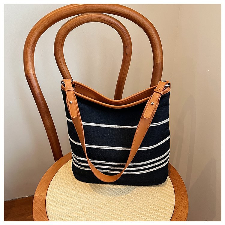 Private Label Womens Crossbody Bag for Custom Bag Projects – SS-8381 — 25