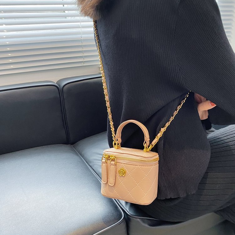 Custom Womens Fashion Bag for Retail Sourcing – SS-28108 — 30