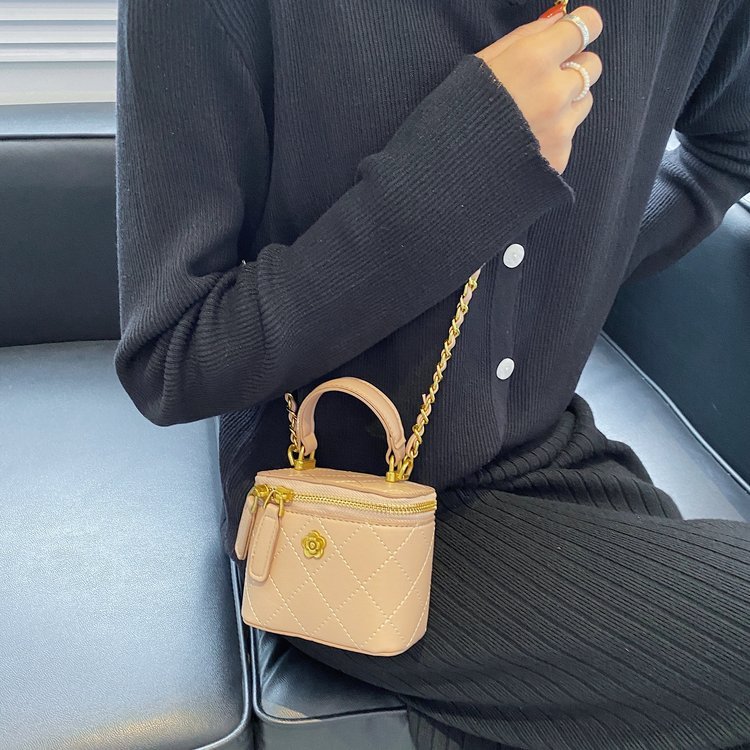 Custom Womens Fashion Bag for Retail Sourcing – SS-28108 — 32