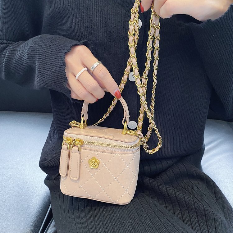 Custom Womens Fashion Bag for Retail Sourcing – SS-28108 — 35