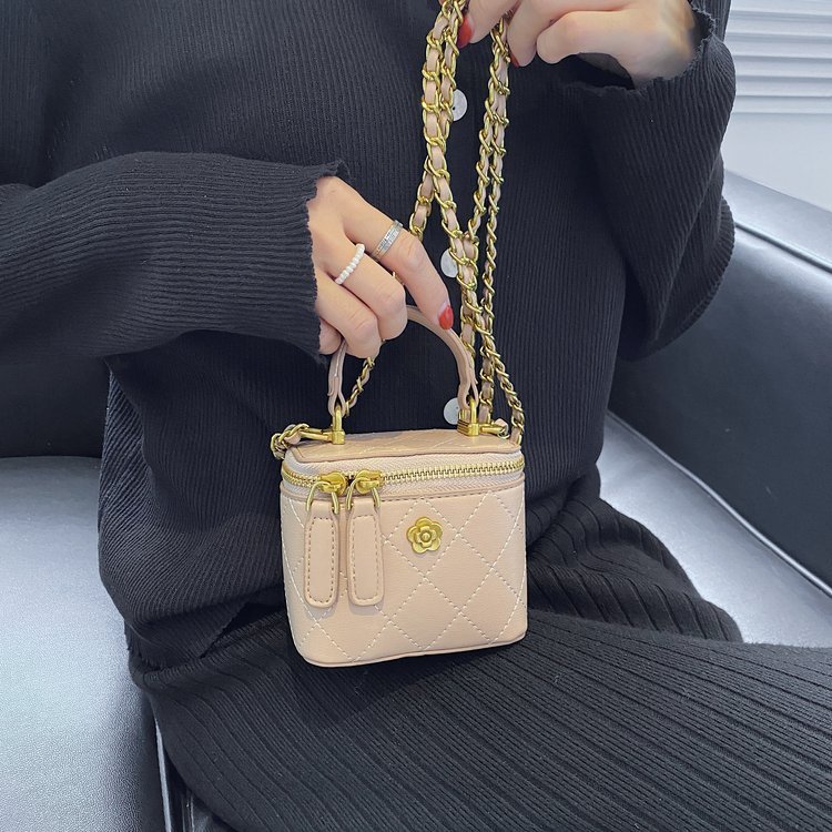 Custom Womens Fashion Bag for Retail Sourcing – SS-28108 — 36