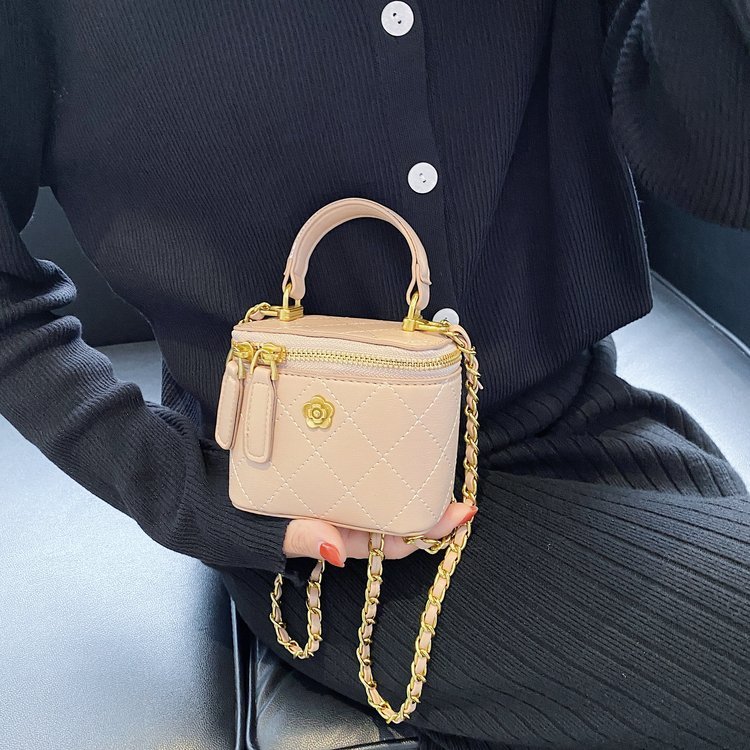 Custom Womens Fashion Bag for Retail Sourcing – SS-28108 — 37
