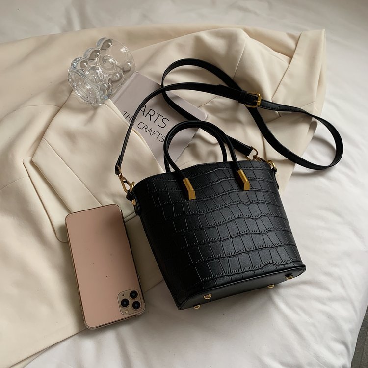 Wholesale Womens Fashion Bag for Brand Orders – SS-28111 — 34