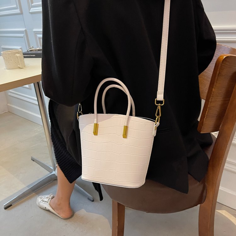 Wholesale Womens Fashion Bag for Brand Orders – SS-28111 — 39