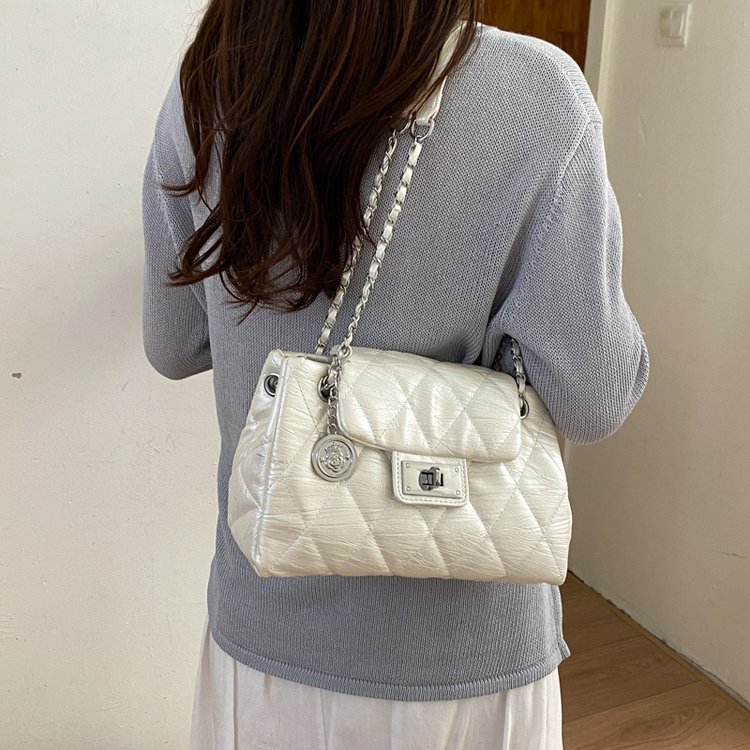 Custom Womens Handbag for Brand and Retail Orders – SS-69863 — 24