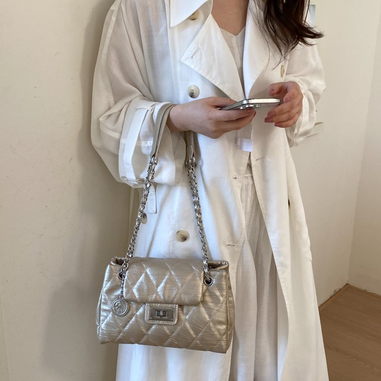 Custom Womens Handbag for Brand and Retail Orders – SS-69863 — 26