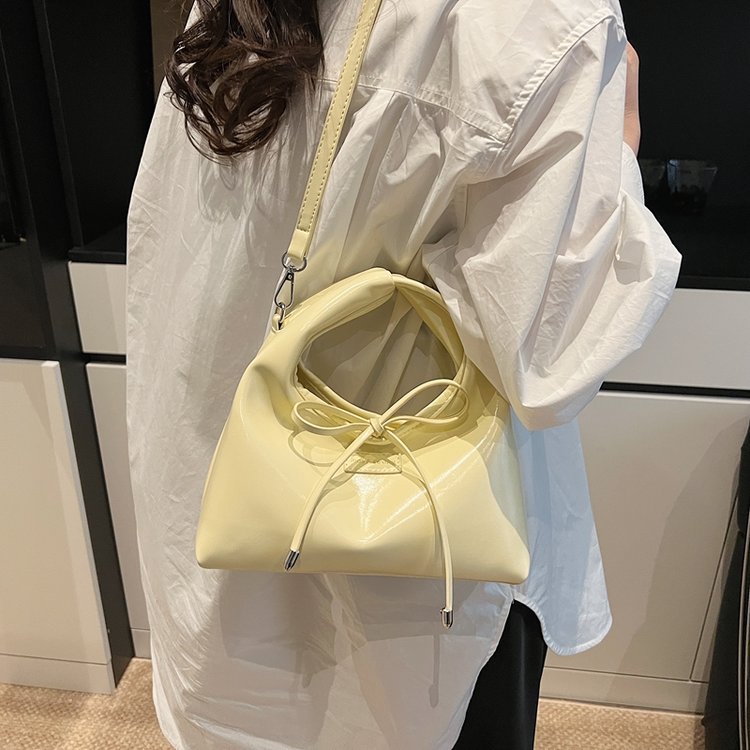 حقيبة توت نسائية بالجملة لمشتري الجملة بكميات كبيرة – SS-8376 — 19