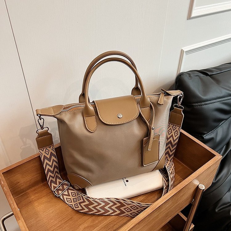 Sac à bandoulière femme de marque blanche pour approvisionnement de boutiques – SS-96628 — 1