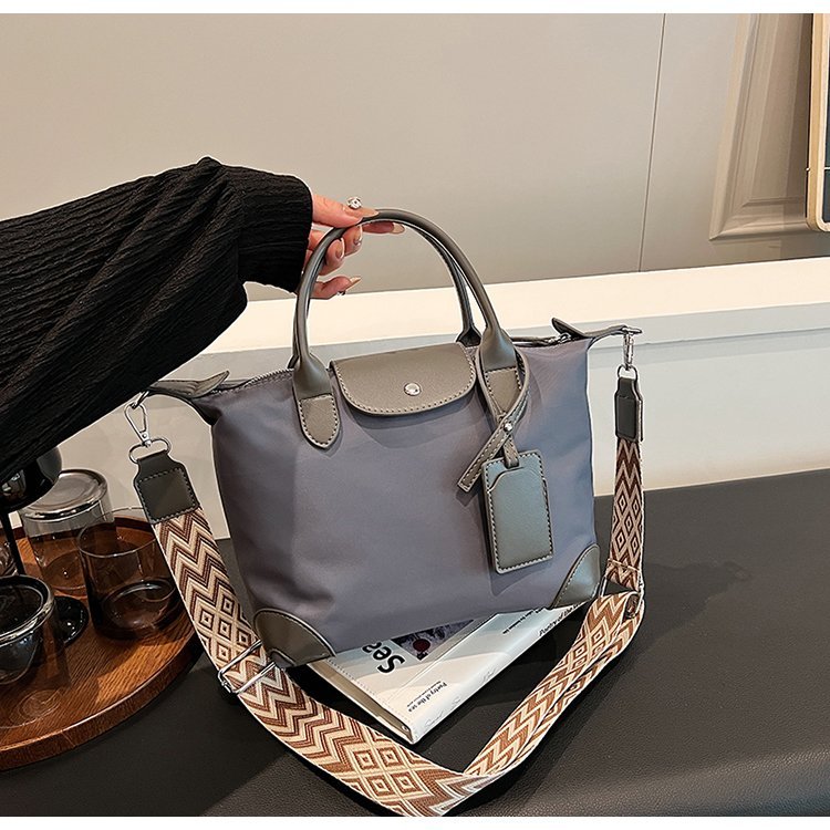 Sac à bandoulière femme de marque blanche pour approvisionnement de boutiques – SS-96628 — 23