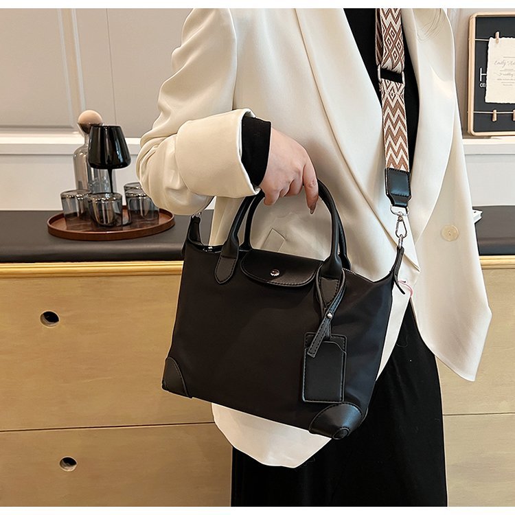 Sac à bandoulière femme de marque blanche pour approvisionnement de boutiques – SS-96628 — 30