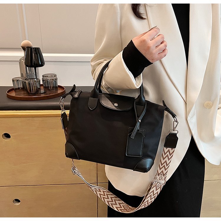 Sac à bandoulière femme de marque blanche pour approvisionnement de boutiques – SS-96628 — 31
