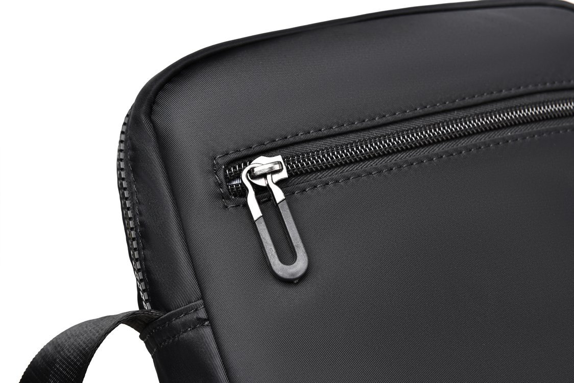 Factory Direct Mens Shoulder Bag for Boutique Supply — 40