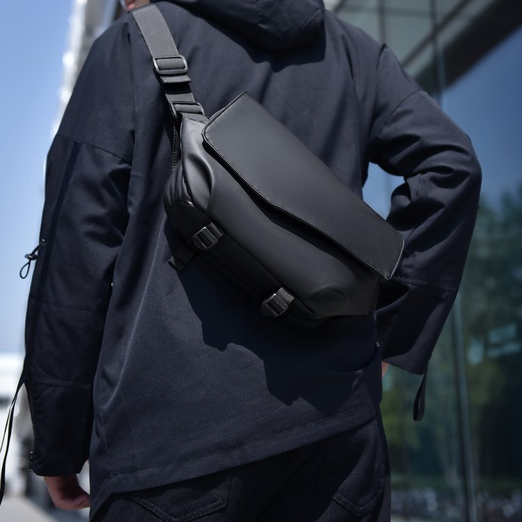 Private Label Mens Sling Bag for Fashion Retailers — 3