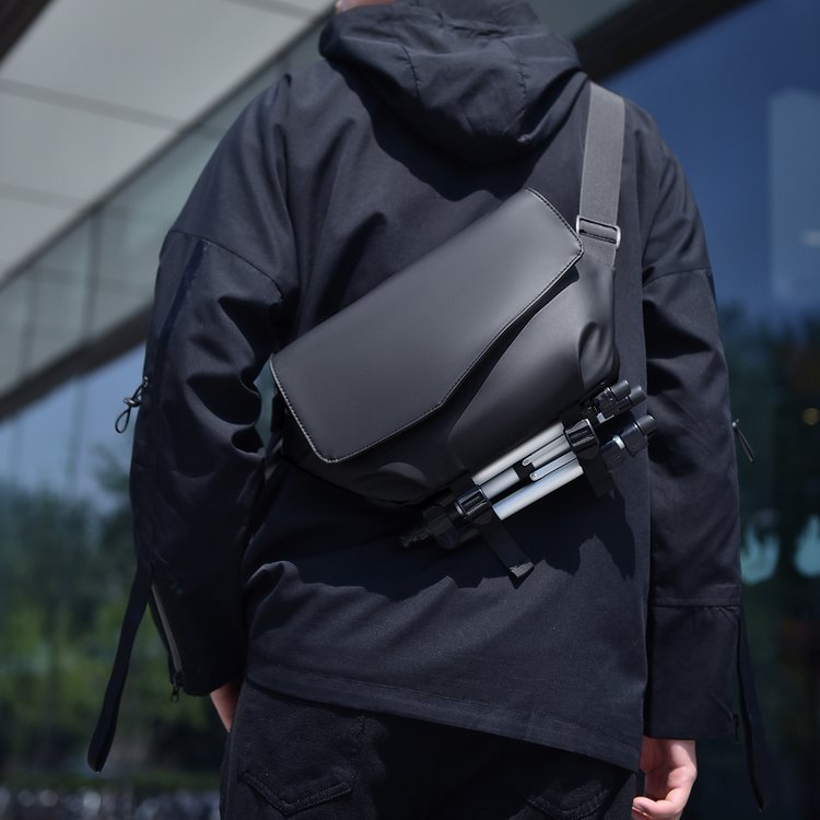 Private Label Mens Sling Bag for Fashion Retailers — 4