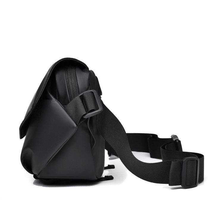 Private Label Mens Sling Bag for Fashion Retailers — 15