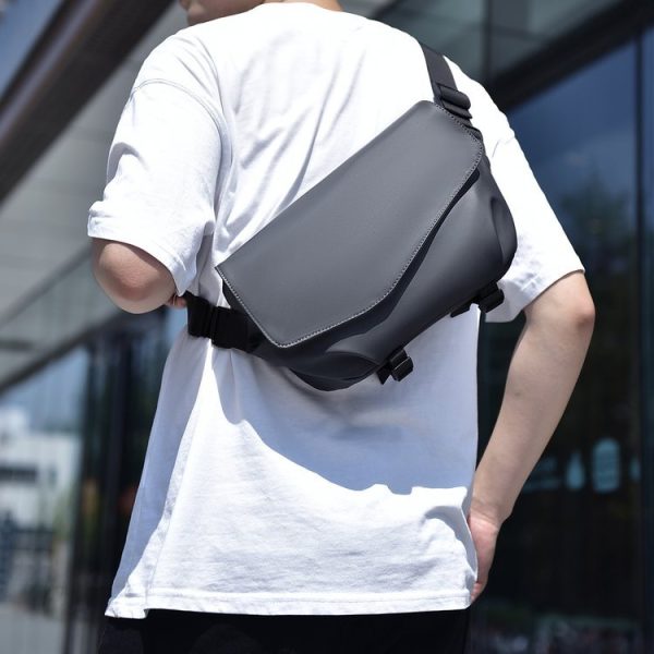 Private Label Mens Sling Bag for Fashion Retailers