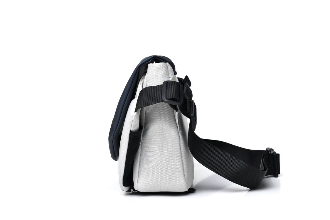 Wholesale Mens Messenger Bag for Boutique Supply — 40