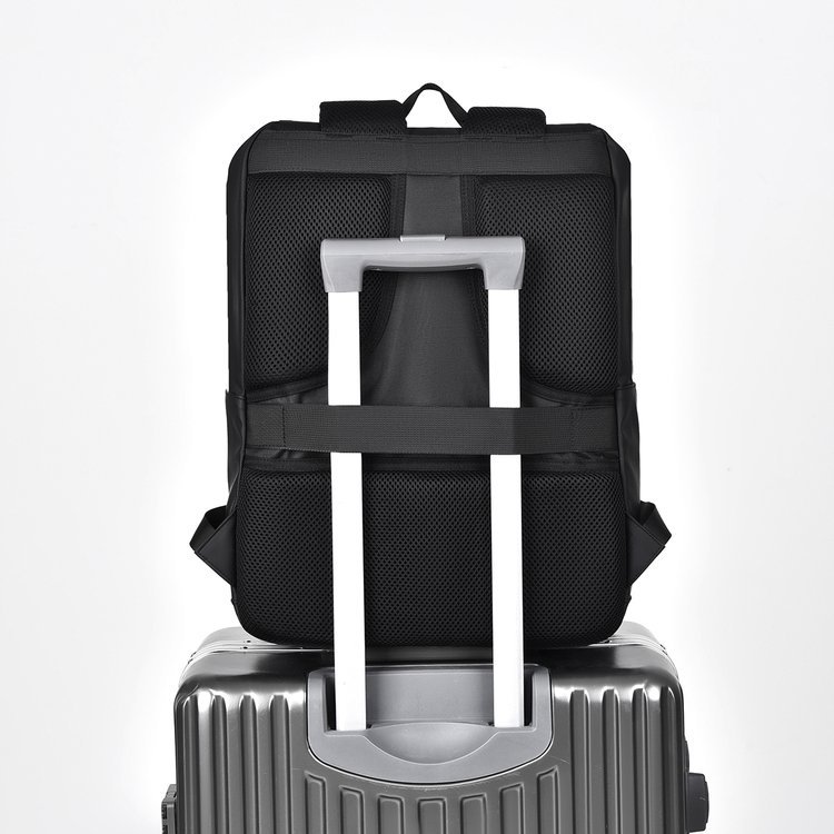 Bulk Supply School Backpack for Retail Sourcing — 30