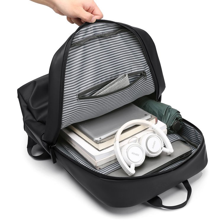 Bulk Supply School Backpack for Retail Sourcing — 35